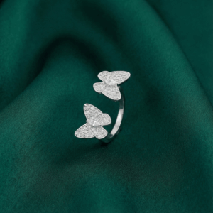 Van Cleef & Arpels, Two Butterfly Between the Finger ring