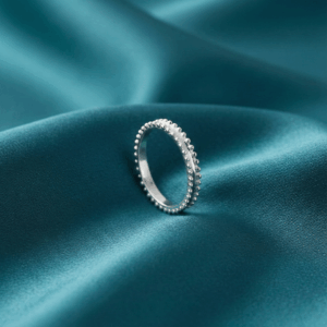 Van Cleef & Arpels, Estelle Wedding Band